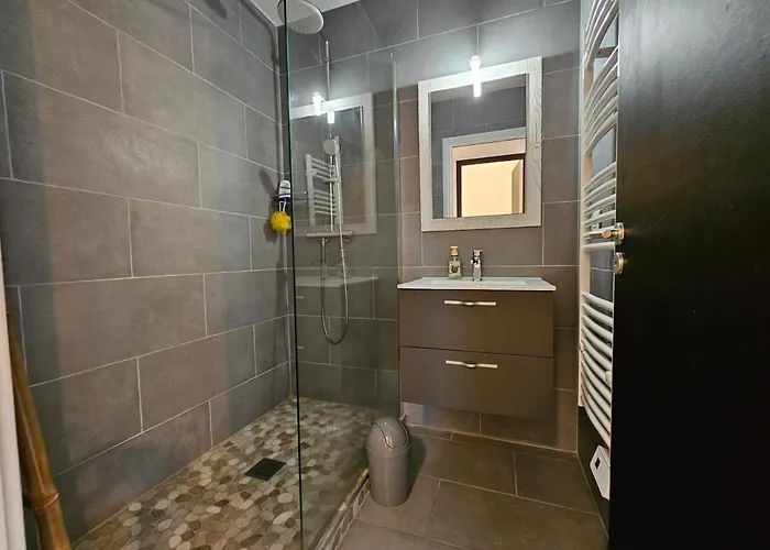 Palmeraie 406- Vue Piscine- Clim- Proche Et Commerces Sari-Solenzara